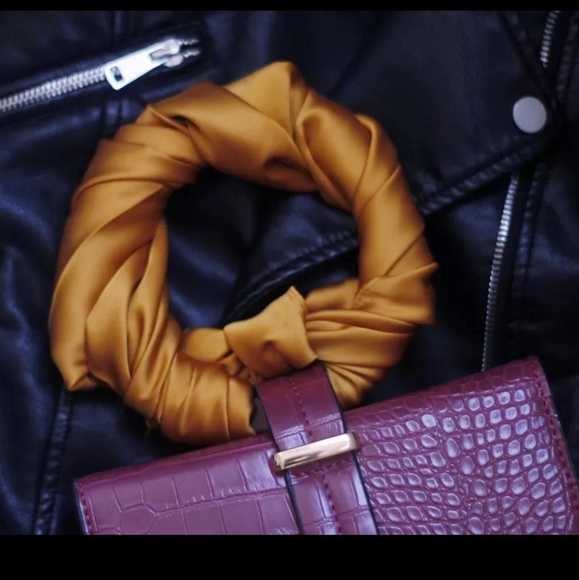 Large Silky Scarf Head Neck Hair Bag 28x28 - Picture 4 of 5